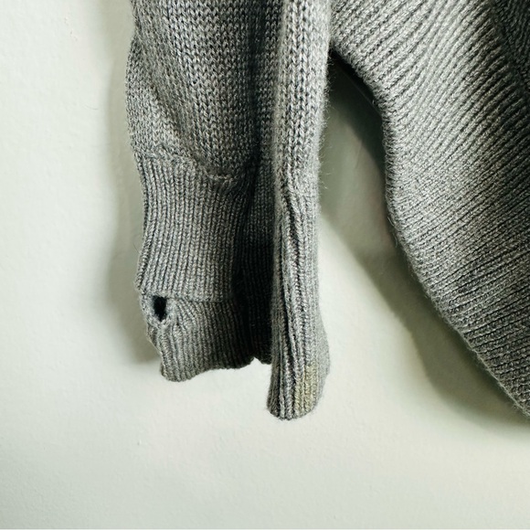 Lululemon Athletica Gray Women's Cardigan Size 8 - Picture 5 of 8